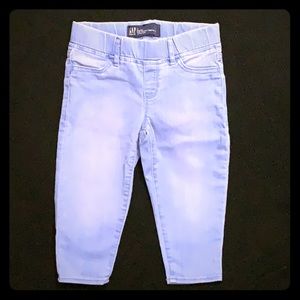 (3 for $30) GAP stretch capri jeggings sz 5